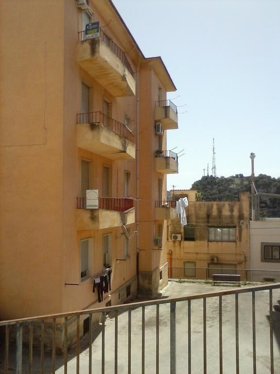 Rosa D'Oriente Apartment Modica Exterior photo